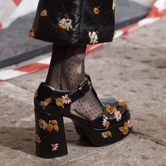 Etro Embroidered Platform Mary Jane Block Heels 2023 Runway 39 9 - Picture 3 of 10